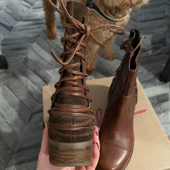 Rebels Lace-Up Back Low-Heeled Booties Brown Size 38 / US 8 - Picture 4 of 10